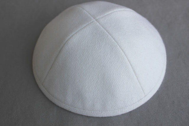 Woolen Kippot White Jessy Judaica